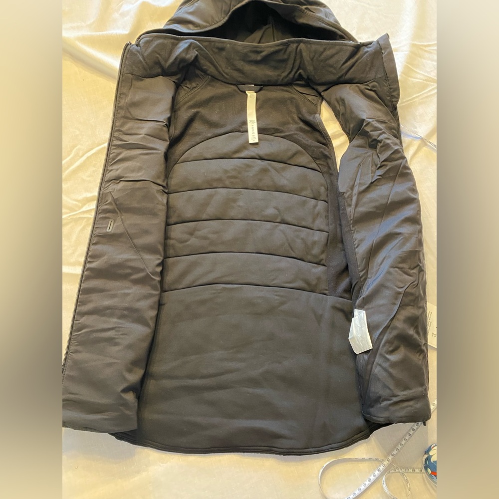 Lululemon Extra Mile Vest Black 12 NWT - Picture 5 of 6